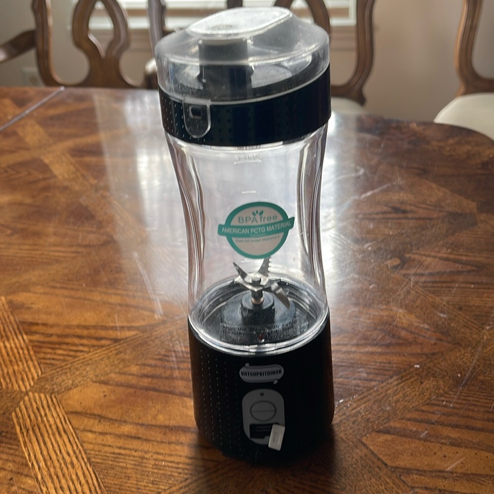 Portable blender